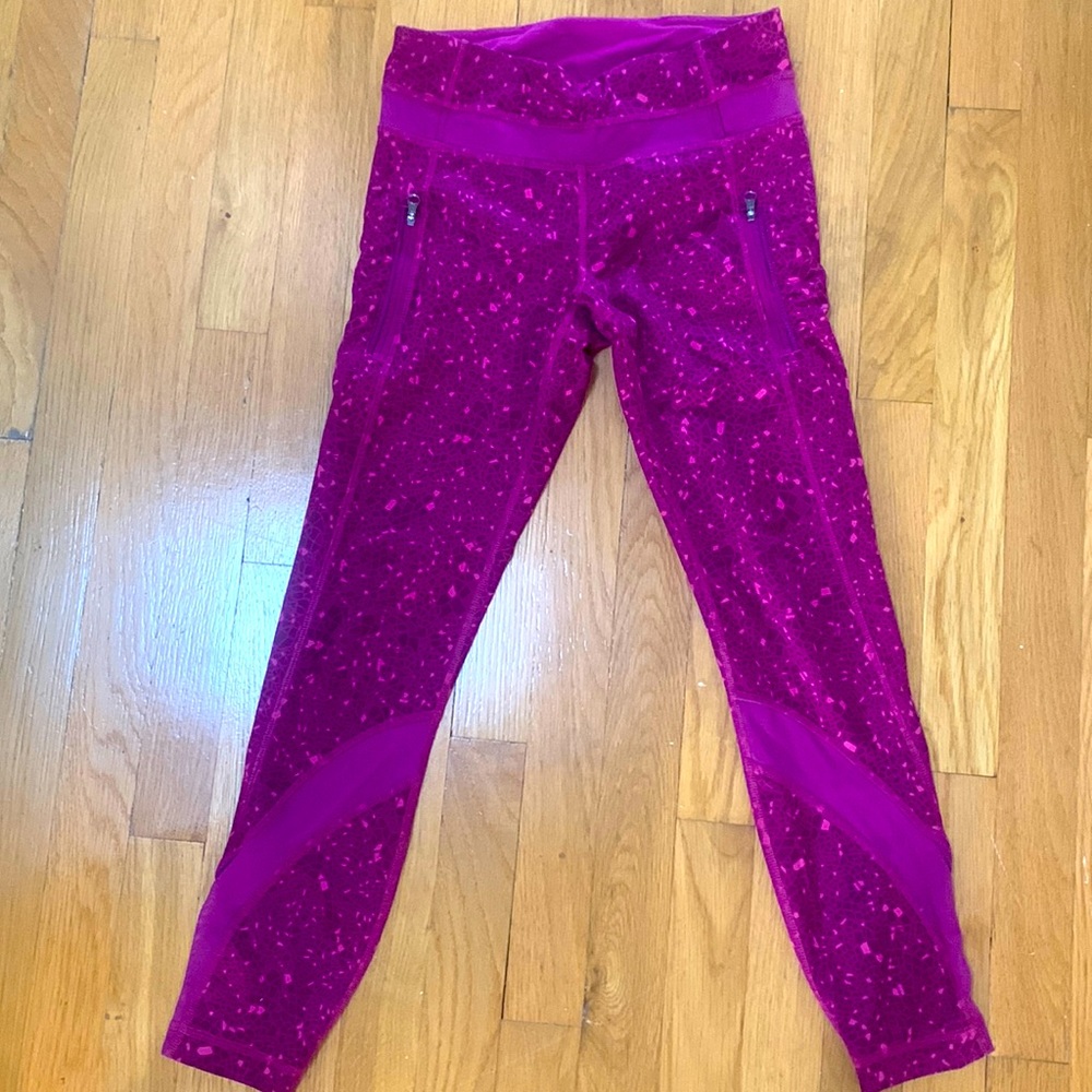 Lululemon size 4 pink side pocket zip leggings